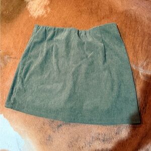HALARA Olive Mini Skirt